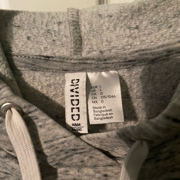 H&M hoodie - Picture 2 of 2